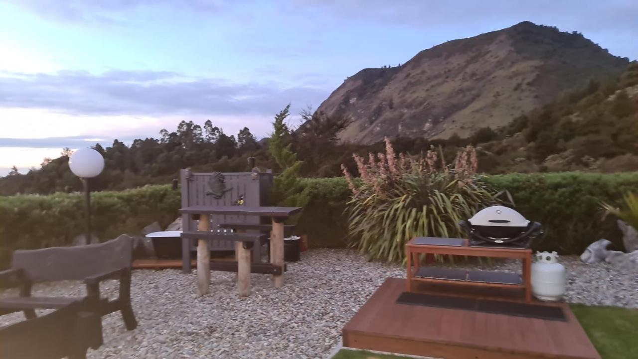 Rocky Ridge Cottage Takaka Exterior foto