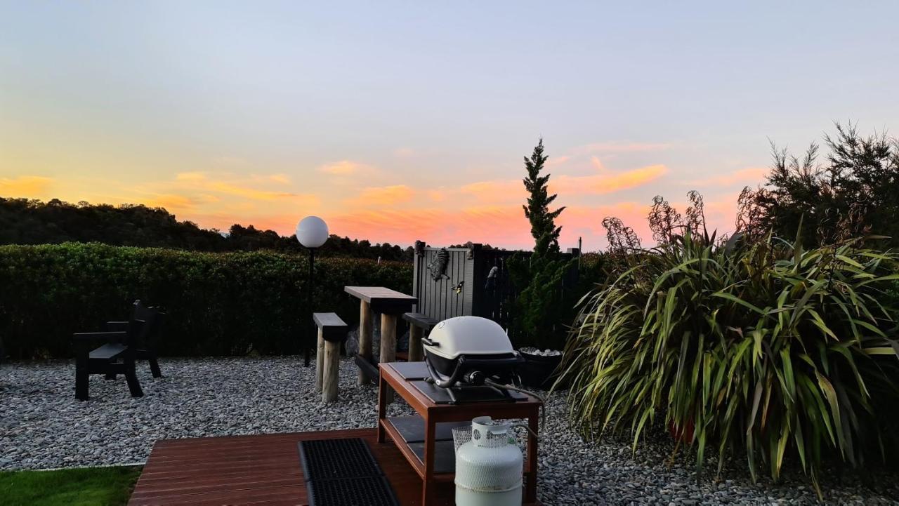 Rocky Ridge Cottage Takaka Exterior foto