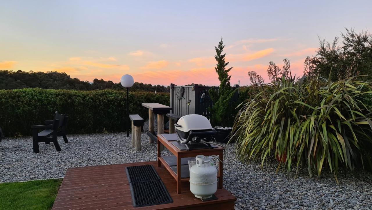 Rocky Ridge Cottage Takaka Exterior foto