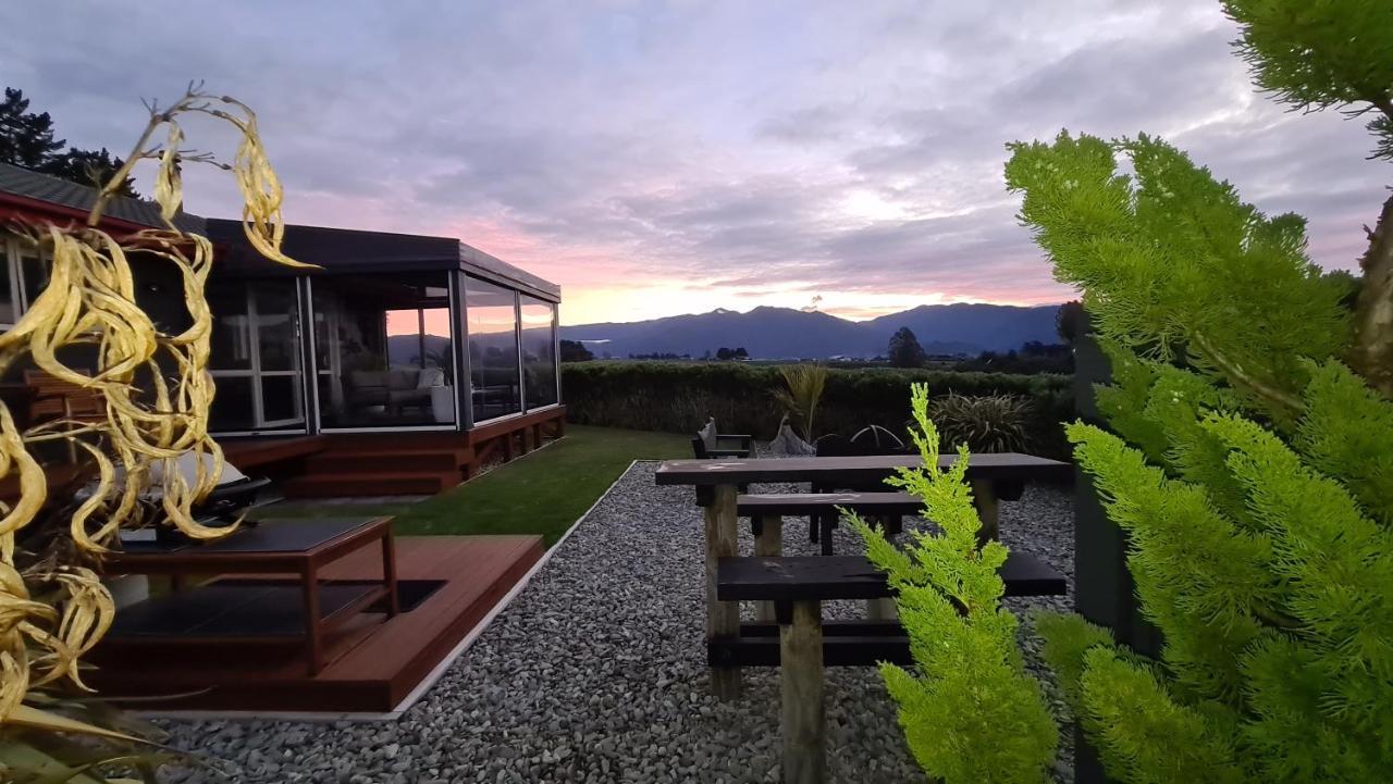 Rocky Ridge Cottage Takaka Exterior foto