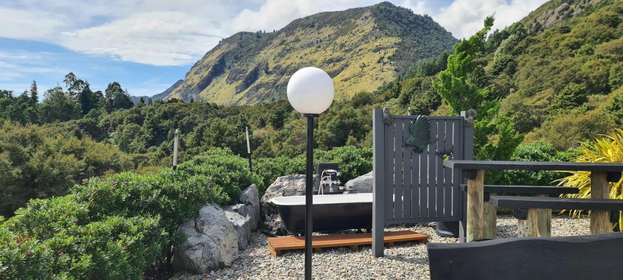 Rocky Ridge Cottage Takaka Exterior foto